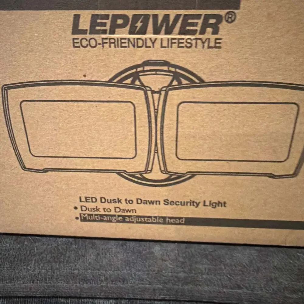LEPOWER LED Dusk to‎ Dawn Security Light Outdoor Flood Light NIB